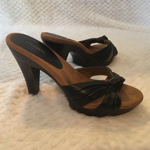 Women’s black heels